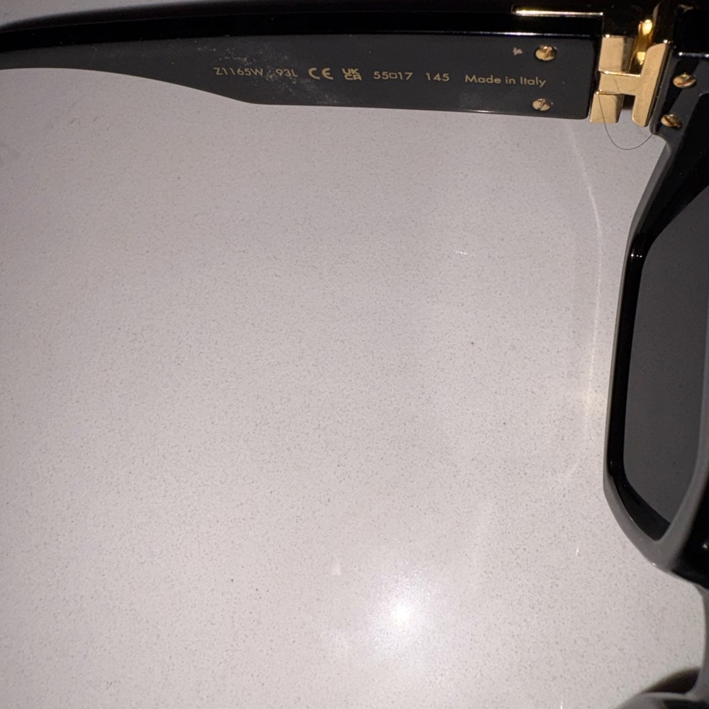 Louis Vuitton Black and Gold Women's Sunglasses - Picture 6 of 7